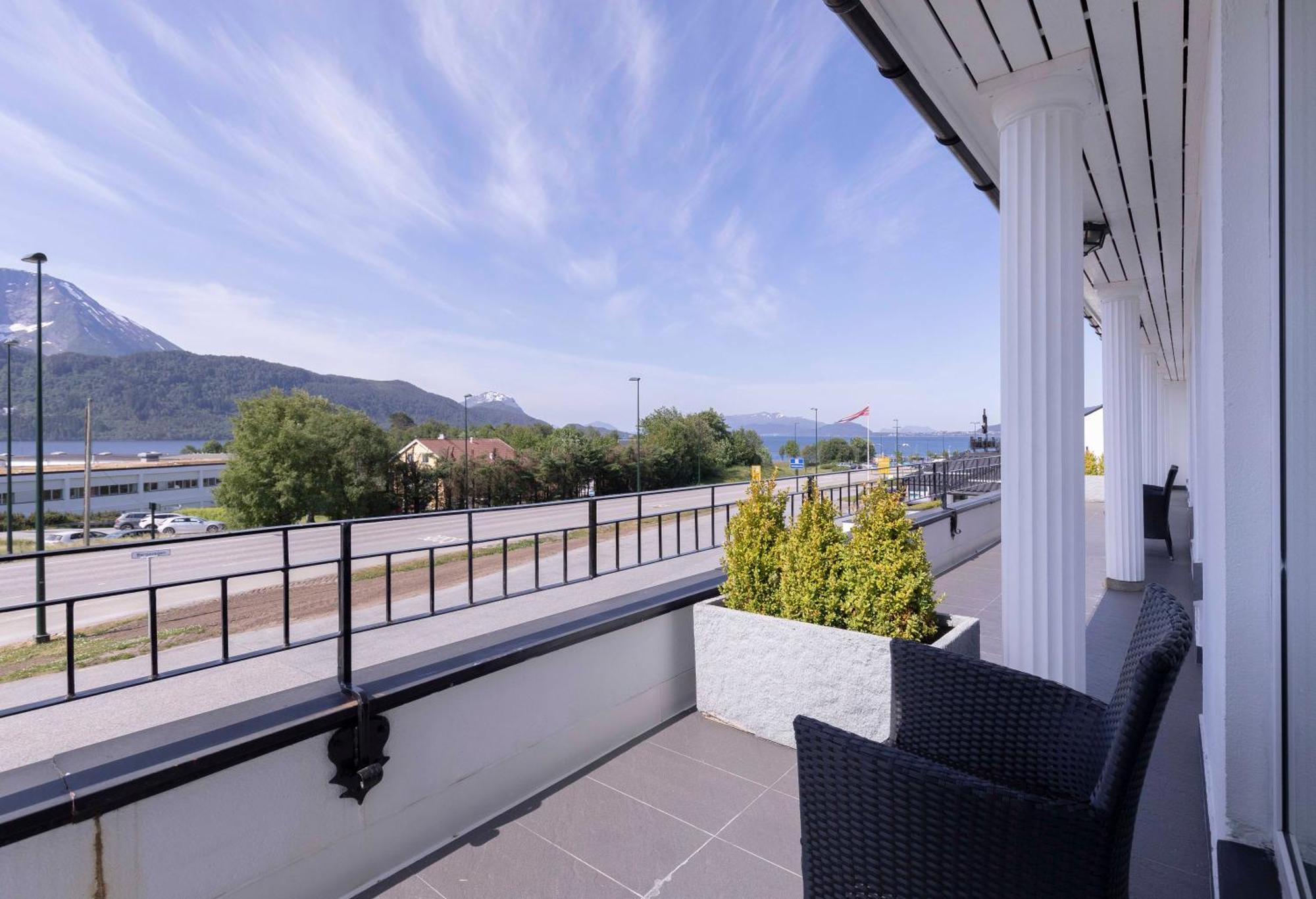 Aursnes Hotell Sykkylven Luaran gambar